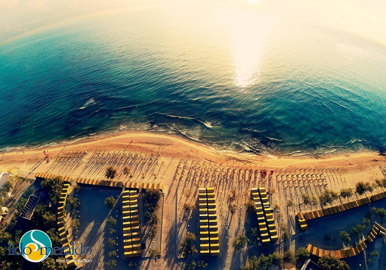 Centro Vacanze Lido Smeraldo Frigole Exterior photo