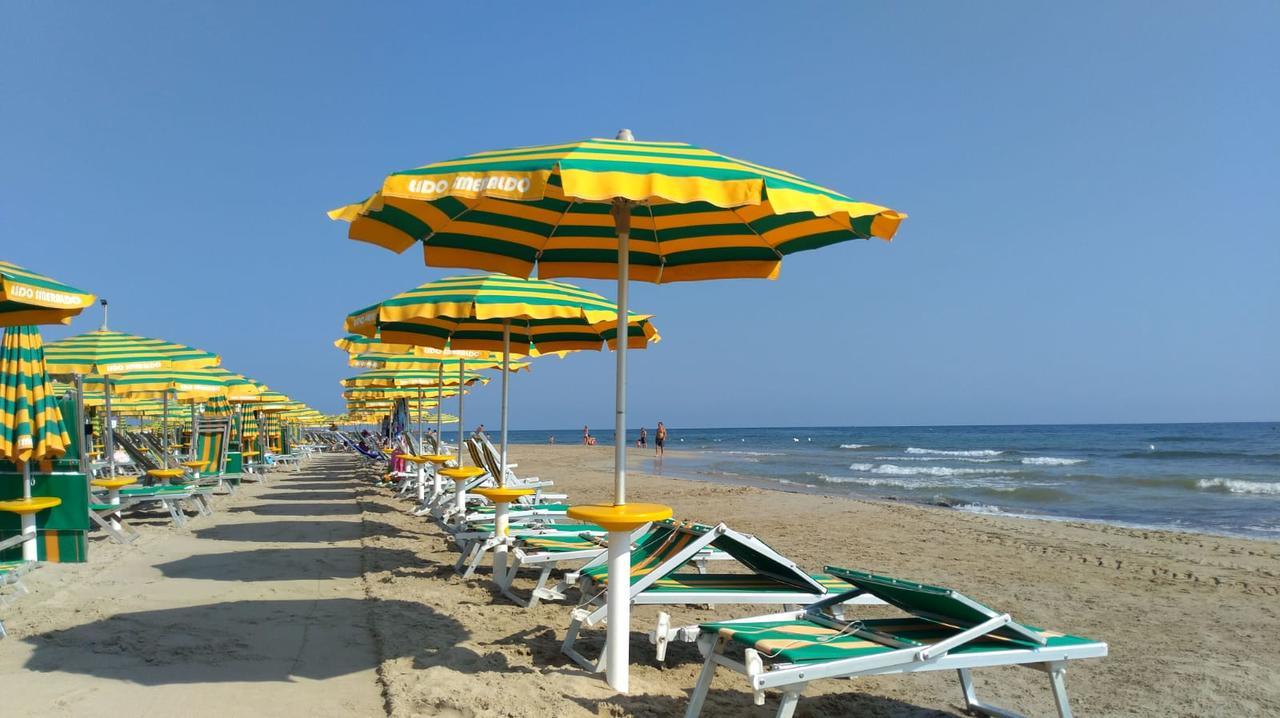 Centro Vacanze Lido Smeraldo Frigole Exterior photo